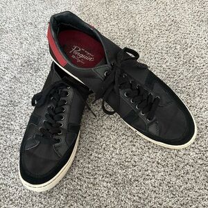PENGUIN Size 12 Men’s Black Canvas Sneakers Burgundy Trim R $70